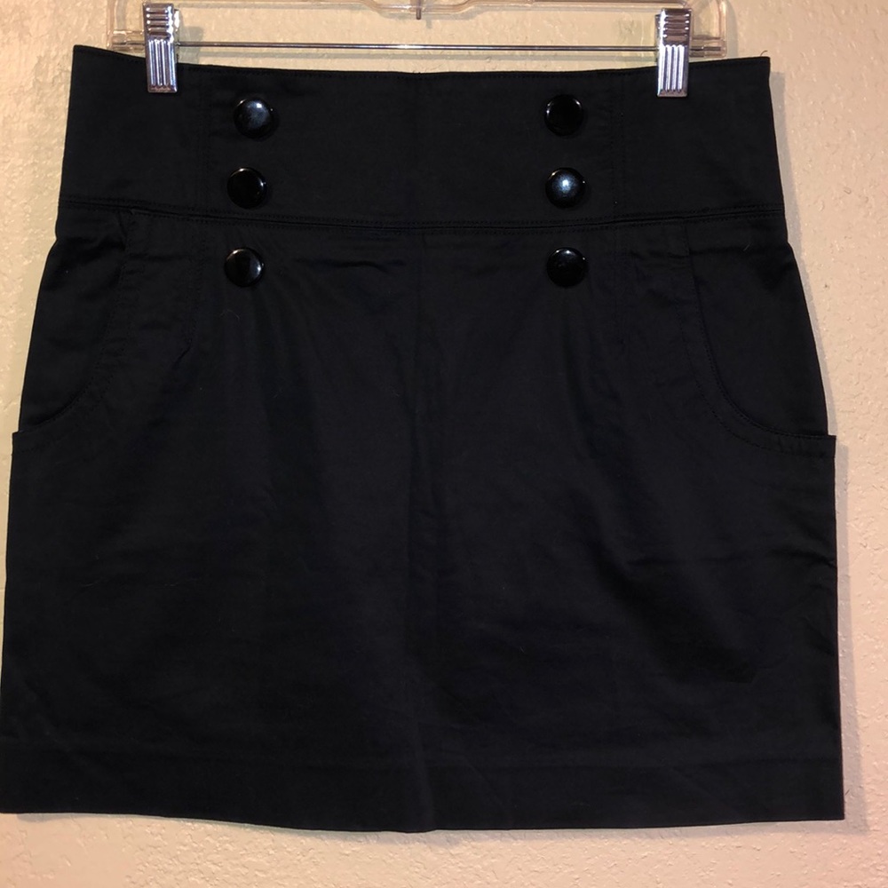 Pre-own guest skirt size 30